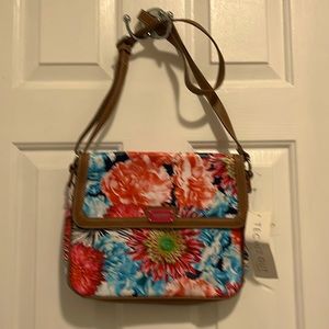 NEW NINE WEST Purse, Over Shoulder or Crossbody, Floral Design.